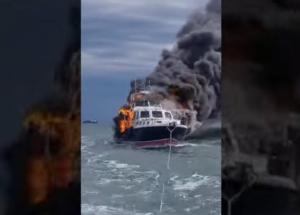 Boat-Fire-19062022-3