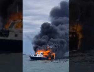 Boat-Fire-19062022-4